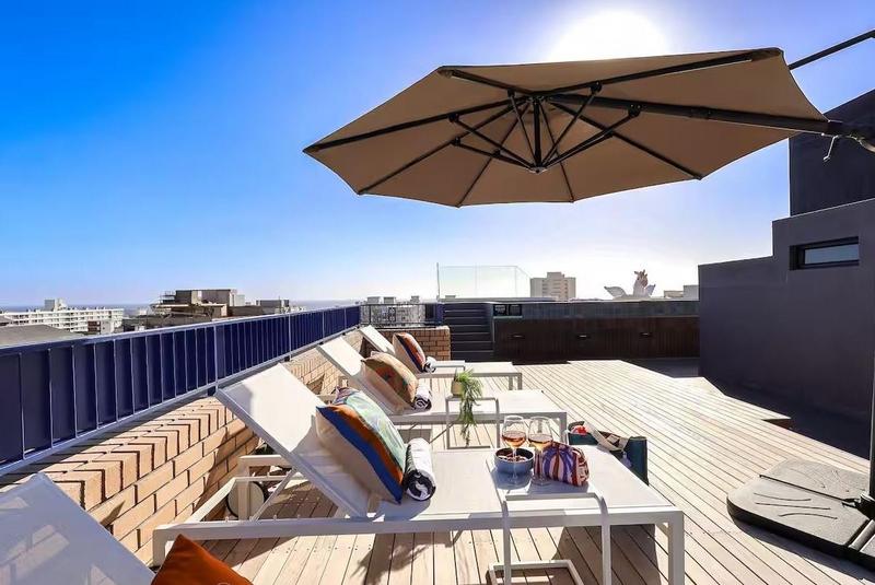 2 Bedroom Property for Sale in Sea Point Western Cape